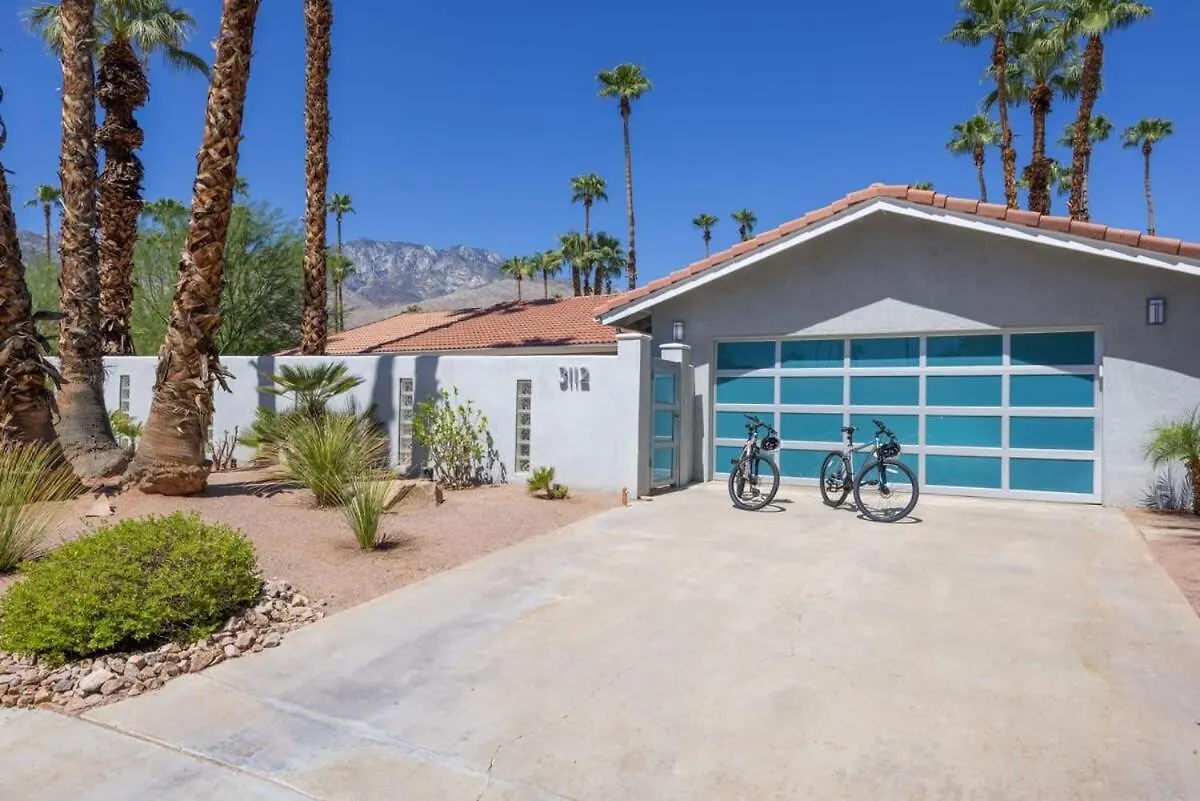Prázdninový dům Serenity Palms- Gorgeous Villa In Palm Springs USA