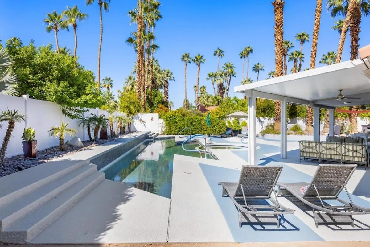 Prázdninový dům Serenity Palms- Gorgeous Villa In Palm Springs